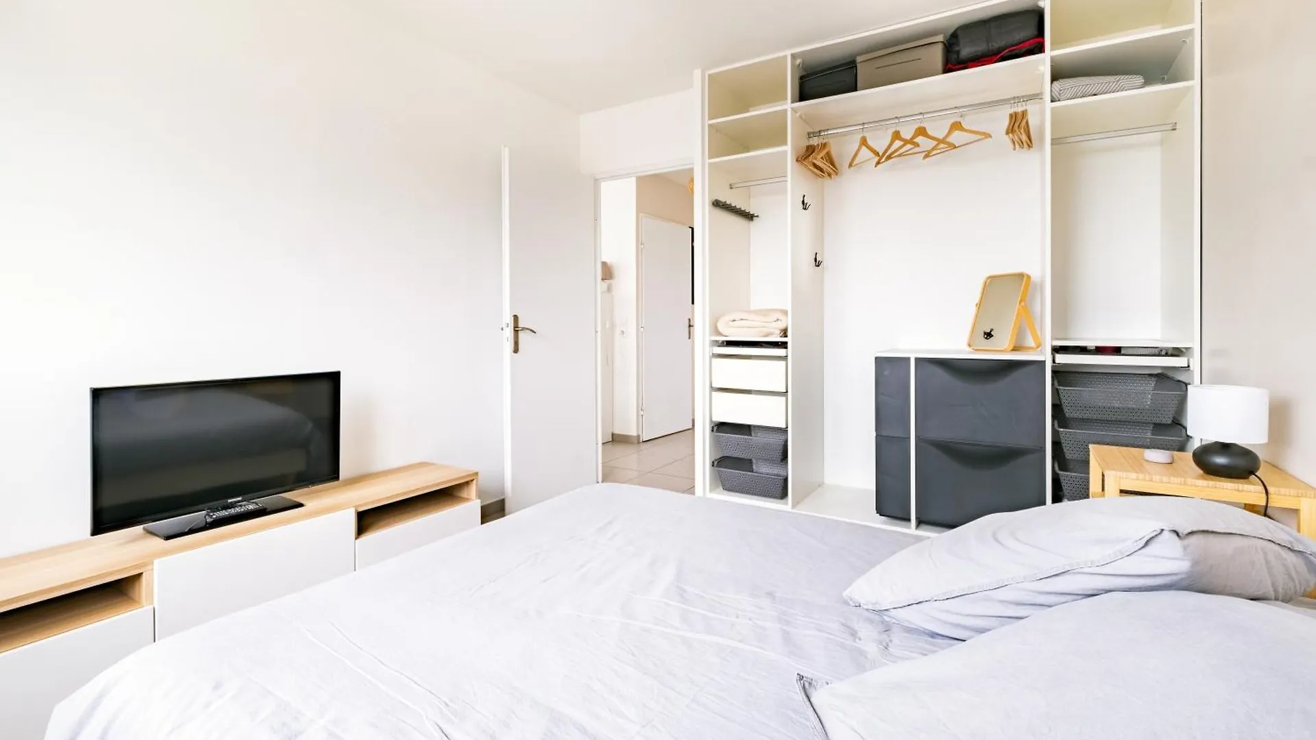 Appartement T2 Neuf - Grande Terrasse De 25M2 Saint-Priest  Apartment Saint-Priest (Rhone)
